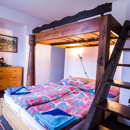 Hotel Posta Черні Дул Екстер'єр фото