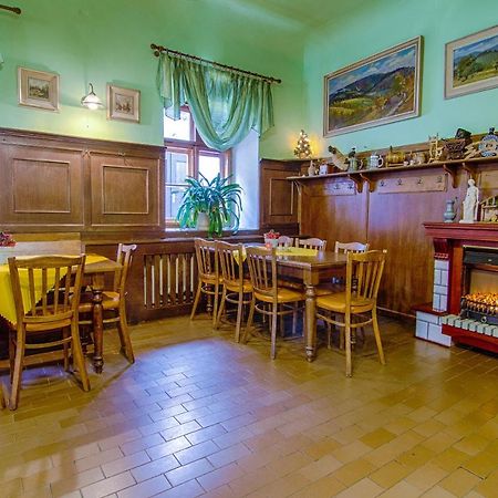 Hotel Posta Черні Дул Екстер'єр фото