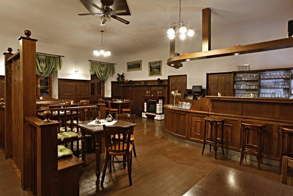 Hotel Posta Черні Дул Екстер'єр фото