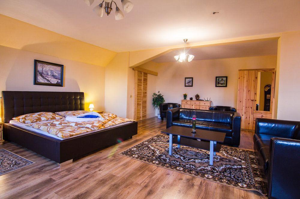 Hotel Posta Черні Дул Екстер'єр фото
