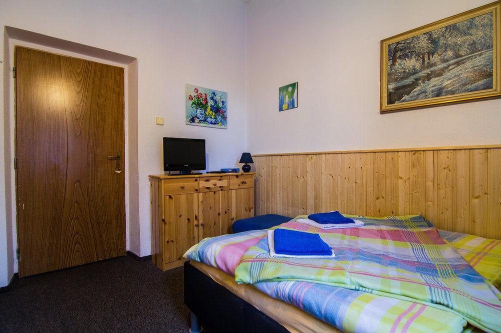 Hotel Posta Черні Дул Екстер'єр фото